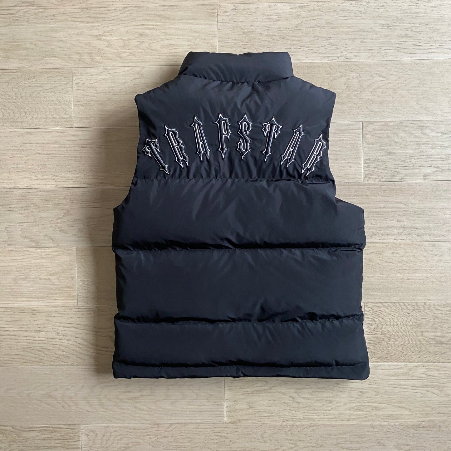 T Gilet black